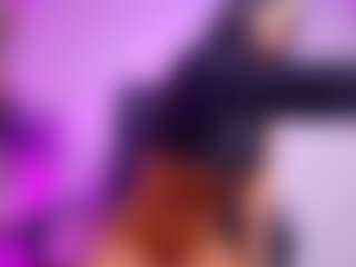 luucy-18's Live Sex Cam Show