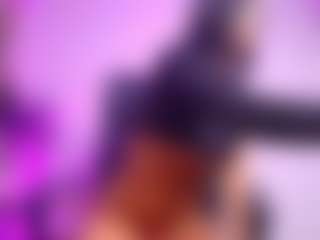 luucy-18's Live Sex Cam Show