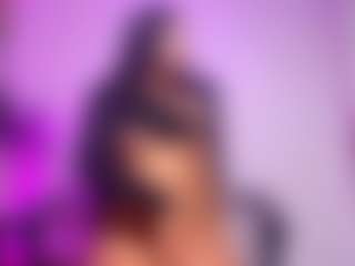 luucy-18's Live Sex Cam Show