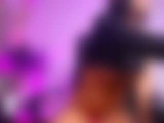 luucy-18's Live Sex Cam Show