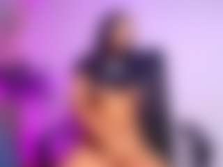 luucy-18's Live Sex Cam Show