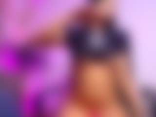 luucy-18's Live Sex Cam Show