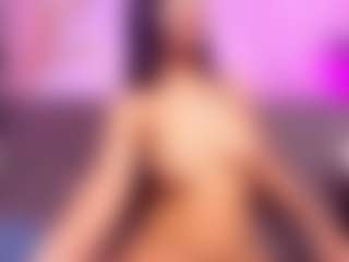 luucy-18's Live Sex Cam Show