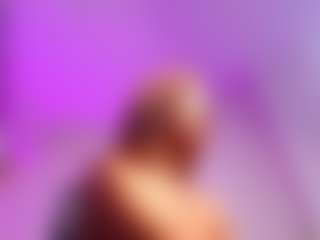 luucy-18's Live Sex Cam Show