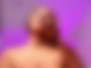 luucy-18's Live Sex Cam Show