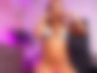 luucy-18's Live Sex Cam Show