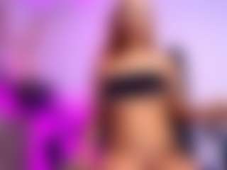 luucy-18's Live Sex Cam Show
