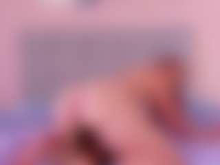 Live cam show with Mia-Cooper02 - New Tattoos on Camsoda