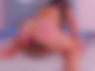Live cam show with Mia-Cooper02 - Asian Big Ass on Camsoda
