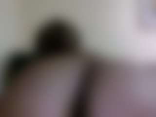 PrettyEyes863's Live Sex Cam Show