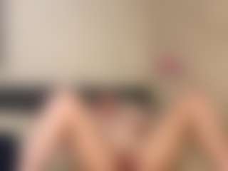 Live cam show with AnnaMarry - Squirt on Camsoda