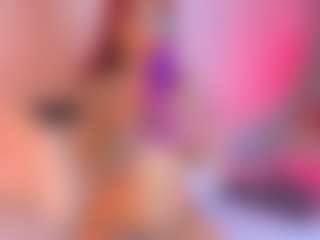 Live cam show with Sasha-valverde - Striptease MILF on Camsoda