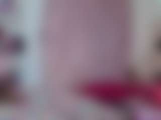 Live cam show with Violettbrownn - Athletic on Stripli.com