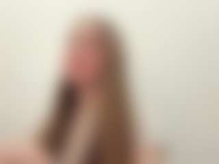 AileneHohmeier's Live Sex Cam Show
