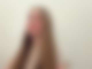 AileneHohmeier's Live Sex Cam Show