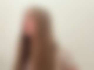 Live cam show with AileneHohmeier - Blonde Hair Teen (18+) on StripNow