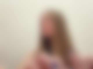 Live cam show with AileneHohmeier - Teen (18+) on Hubzter Live