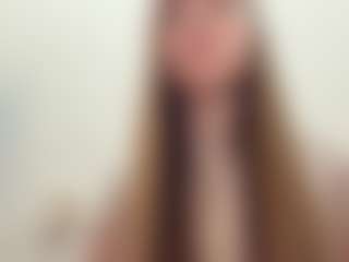 Live cam show with AileneHohmeier - New Teen (18+) on Camsoda