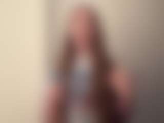 AileneHohmeier's Live Sex Cam Show