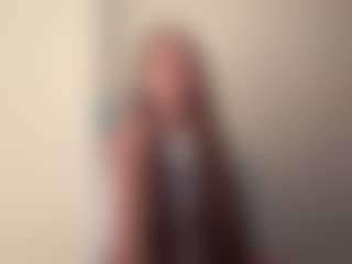 AileneHohmeier's Live Sex Cam Show