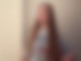 AileneHohmeier's Live Sex Cam Show