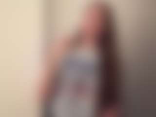 AileneHohmeier's Live Sex Cam Show