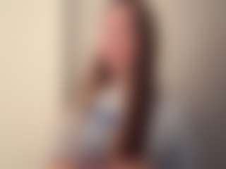 AileneHohmeier's Live Sex Cam Show