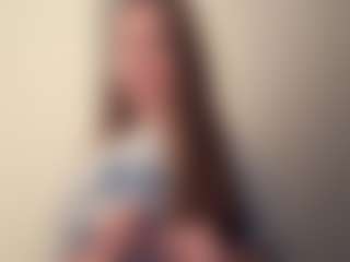 AileneHohmeier's Live Sex Cam Show