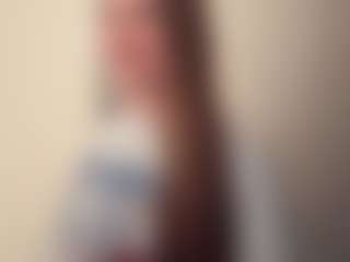 AileneHohmeier's Live Sex Cam Show