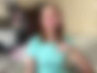 Live cam show with AlbaGlew - New Granny on Camsoda