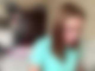 AlbaGlew's Live Sex Cam Show