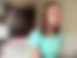 Live cam show with AlbaGlew - Teen (18+) on xxxlivecams.org