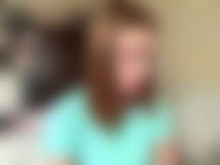 Live cam show with AlbaGlew - Facial on madthumbs