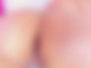 Live cam show with bloom-selena - Green Eyes on Camsoda