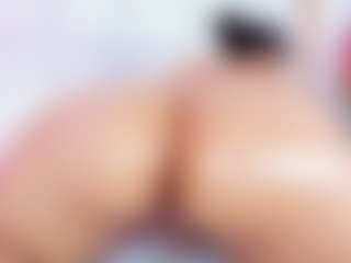 bloom-selena's Live Sex Cam Show