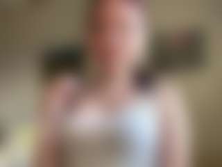 Live cam show with CieraSanacore - Spank on CamClone