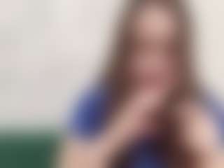 Live cam show with EffieBinn - Striptease Teen (18+) on Camsoda