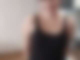 Live cam show with EffieBinn - Beauty on Soda Cam