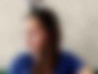 Live cam show with EffieBinn - Schoolgirl on parknlotfishbdy