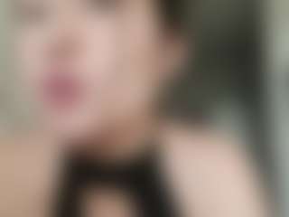 Live cam show with EffieBinn - Sporty on Camsoda
