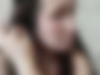 Live cam show with EffieBinn - Teasing on liverealitysex.com