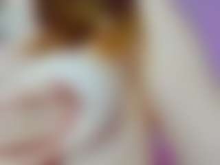 Live cam show with Elyra-Zyra - Babygirl on Camsoda