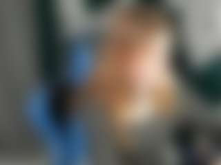 Elyra-Zyra's Live Sex Cam Show