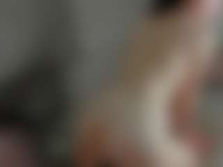 Live cam show with Elyra-Zyra - Submissive on Camsoda