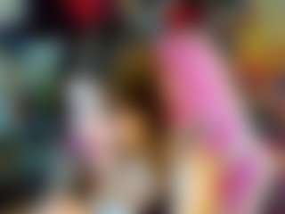 Live cam show with Elyra-Zyra - Student on Milfs Live