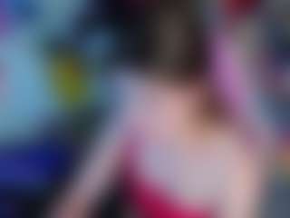 Live cam show with Elyra-Zyra - Crazy on Camsoda