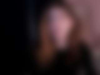 Live cam show with Elyra-Zyra - Spanks on Mixed Magazine Live
