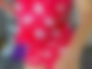 Live cam show with KarinaHiltonRs - Dildo on Dolls Live