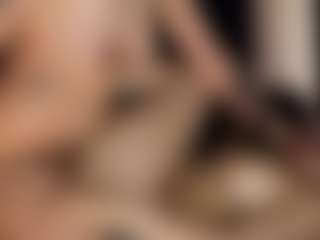 Live cam show with KarinaHiltonRs - Tease on Dare Cams