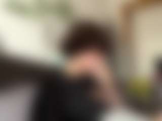 Live cam show with Lissa - Upskirt on liverealitysex.com